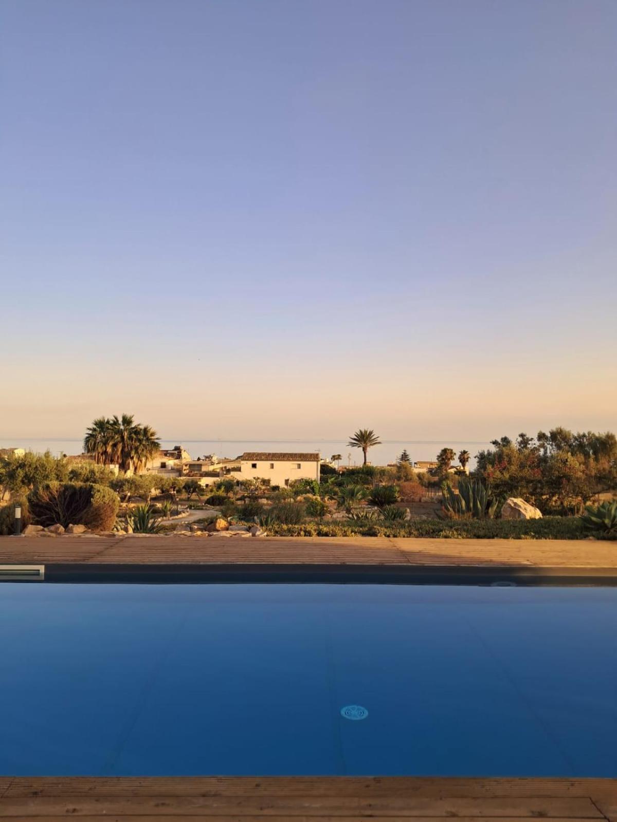 Villa Casadorata Buen Retiro Vista Mare à Donnalucata  Extérieur photo
